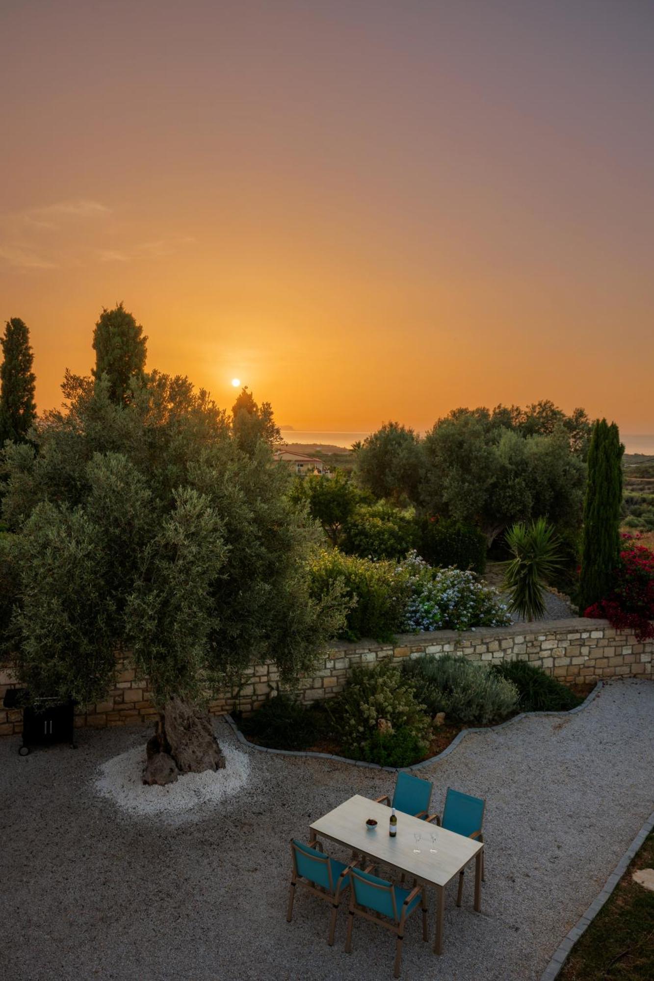 Villa Vasiliki Private Pool Erfoi Екстериор снимка